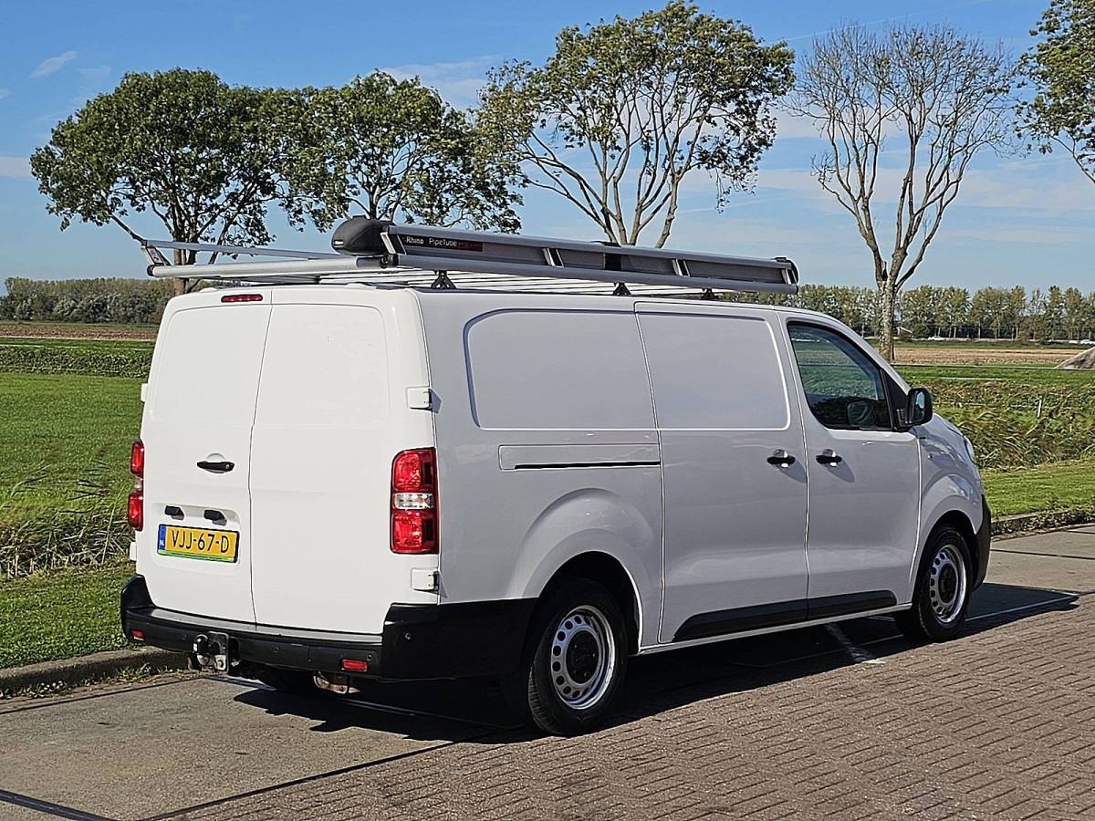 Opel Vivaro OPEL VIVARO 1.5 L3 XL NAP Euro6 Airco Trekhaak Imperiaal Oh-Historie 3-Zits!
