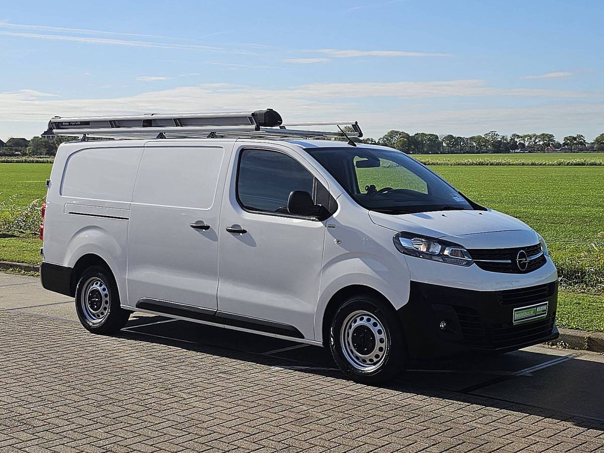 Opel Vivaro OPEL VIVARO 1.5 L3 XL NAP Euro6 Airco Trekhaak Imperiaal Oh-Historie 3-Zits!