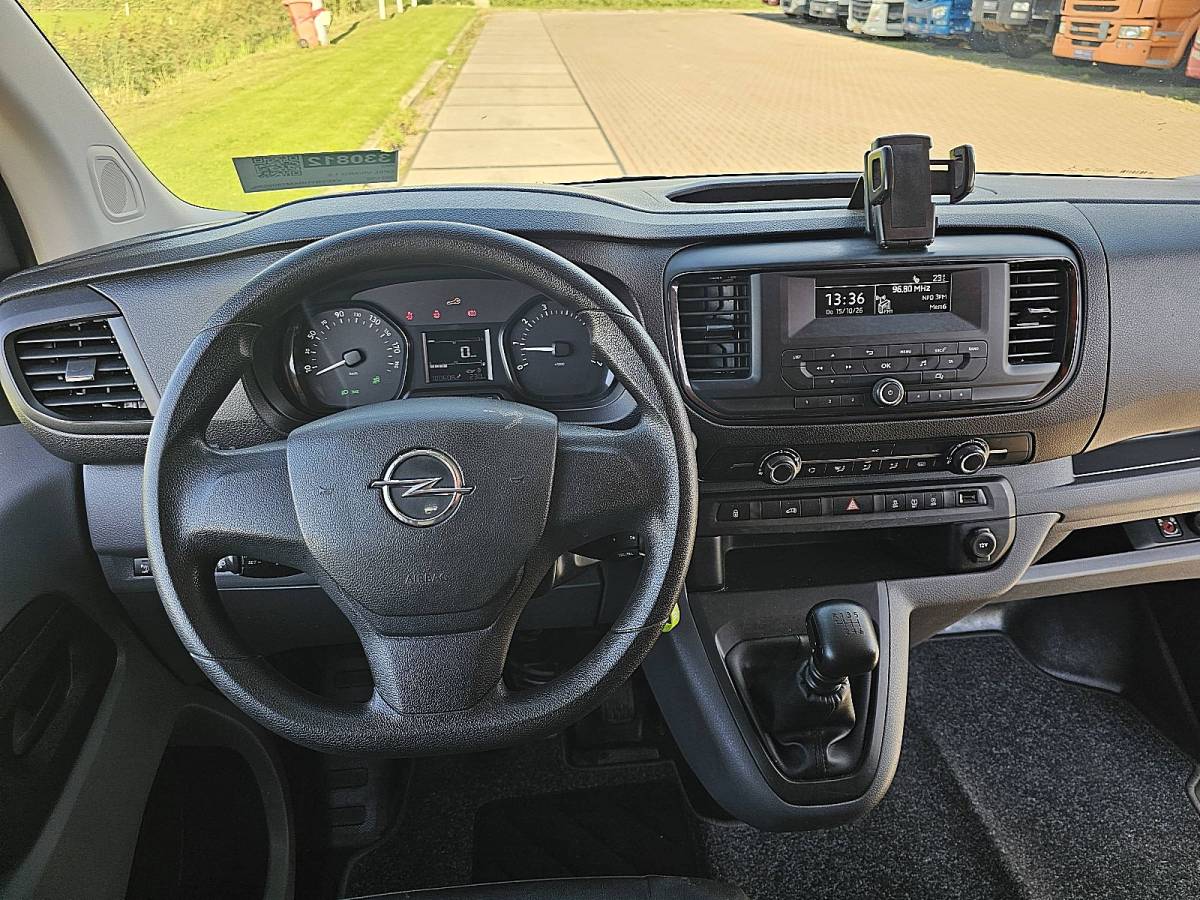 Opel Vivaro OPEL VIVARO 1.5 L3 XL NAP Euro6 Airco Trekhaak Imperiaal Oh-Historie 3-Zits!