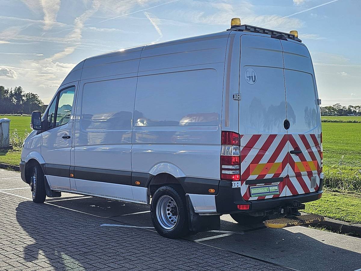 Mercedes-Benz Sprinter MERCEDES-BENZ SPRINTER 519 L2H2 N2 3500Kg Trekhaak V6 3.0Ltr Dubbellucht Euro6 BPM-Vrij Camera 190Pk!
