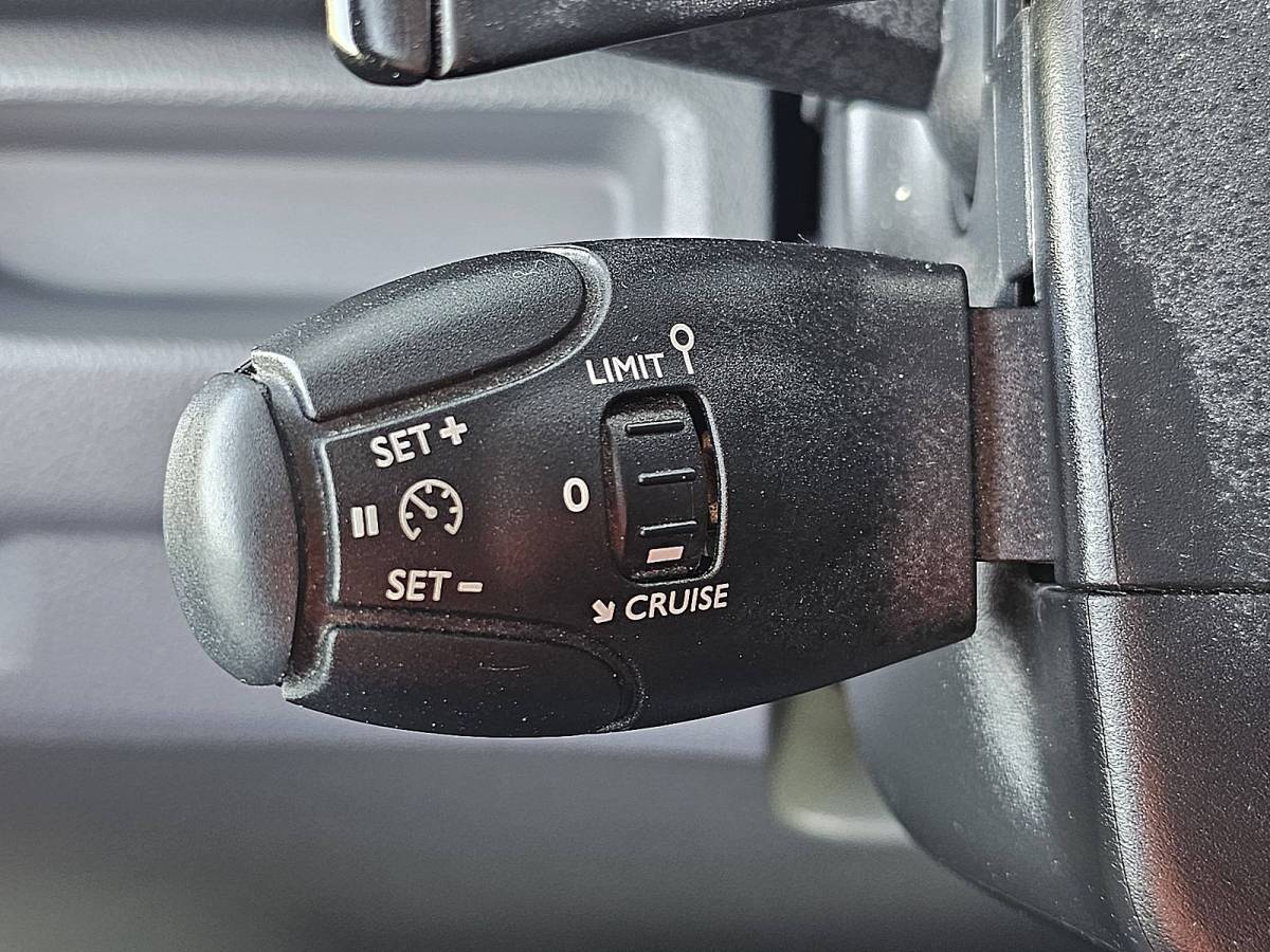 Opel Vivaro OPEL VIVARO 2.0 L2 Navi Automaat NAP Lm-Velgen 145Pk Euro6 1e Eigenaar 3-Zits Onderhoudshistorie!