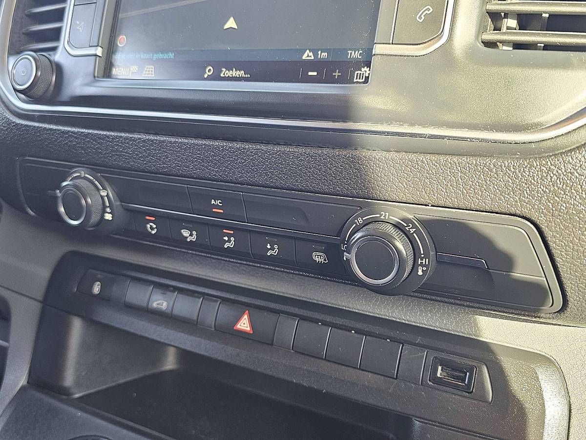 Opel Vivaro OPEL VIVARO 2.0 L2 Navi Automaat NAP Lm-Velgen 145Pk Euro6 1e Eigenaar 3-Zits Onderhoudshistorie!