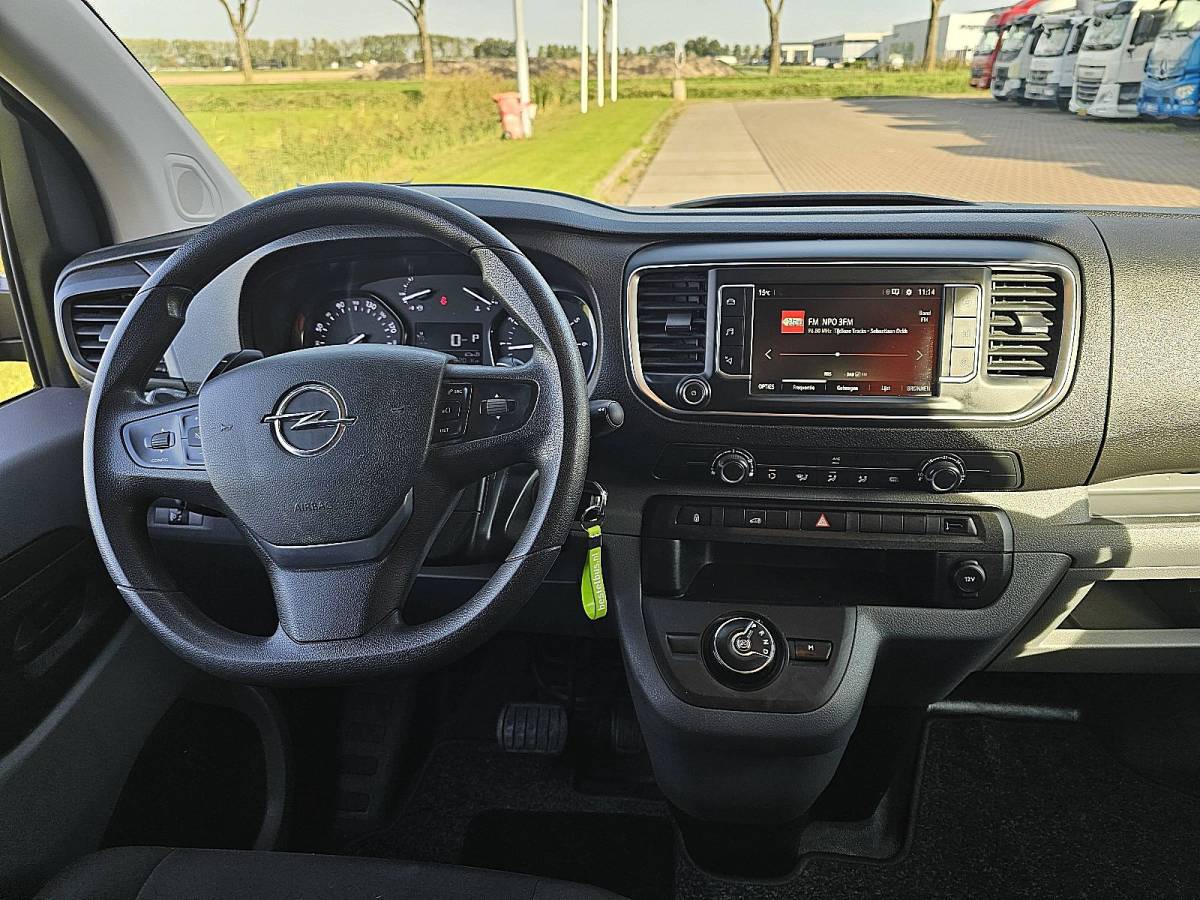Opel Vivaro OPEL VIVARO 2.0 L2 Navi Automaat NAP Lm-Velgen 145Pk Euro6 1e Eigenaar 3-Zits Onderhoudshistorie!