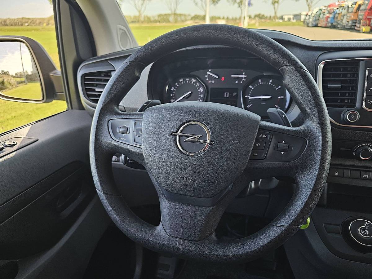 Opel Vivaro OPEL VIVARO 2.0 lang, automaat, airco, navi, pdc, imperiaal, trekhaak, 78 dkm.