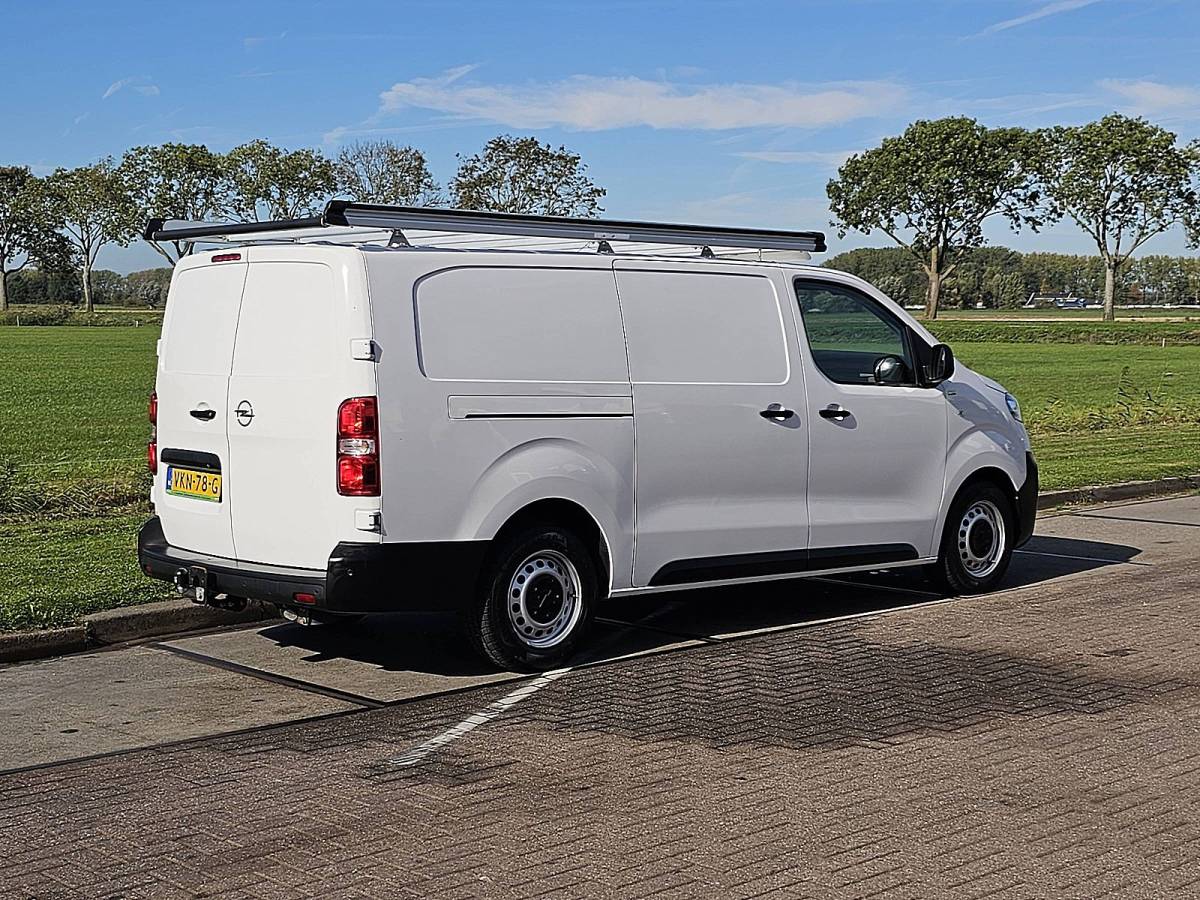 Opel Vivaro OPEL VIVARO 2.0 lang, automaat, airco, navi, pdc, imperiaal, trekhaak, 78 dkm.