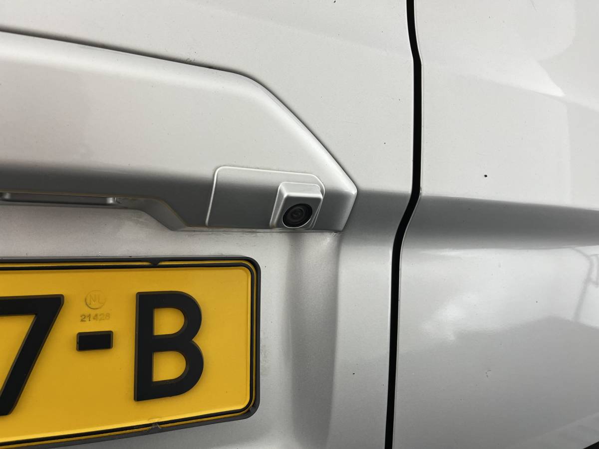 Ford Transit Custom Ford Transit Custom 290 2.2 TDCI L2H1 Limited DC *DUBBEL-CABINE | DUBBELE-SCHUIFDEUR | LEATHER | NAVI-FULLMAP | CAMERA | AIRCO | CRUISE | PDC | 16”ALU | TOWBAR*