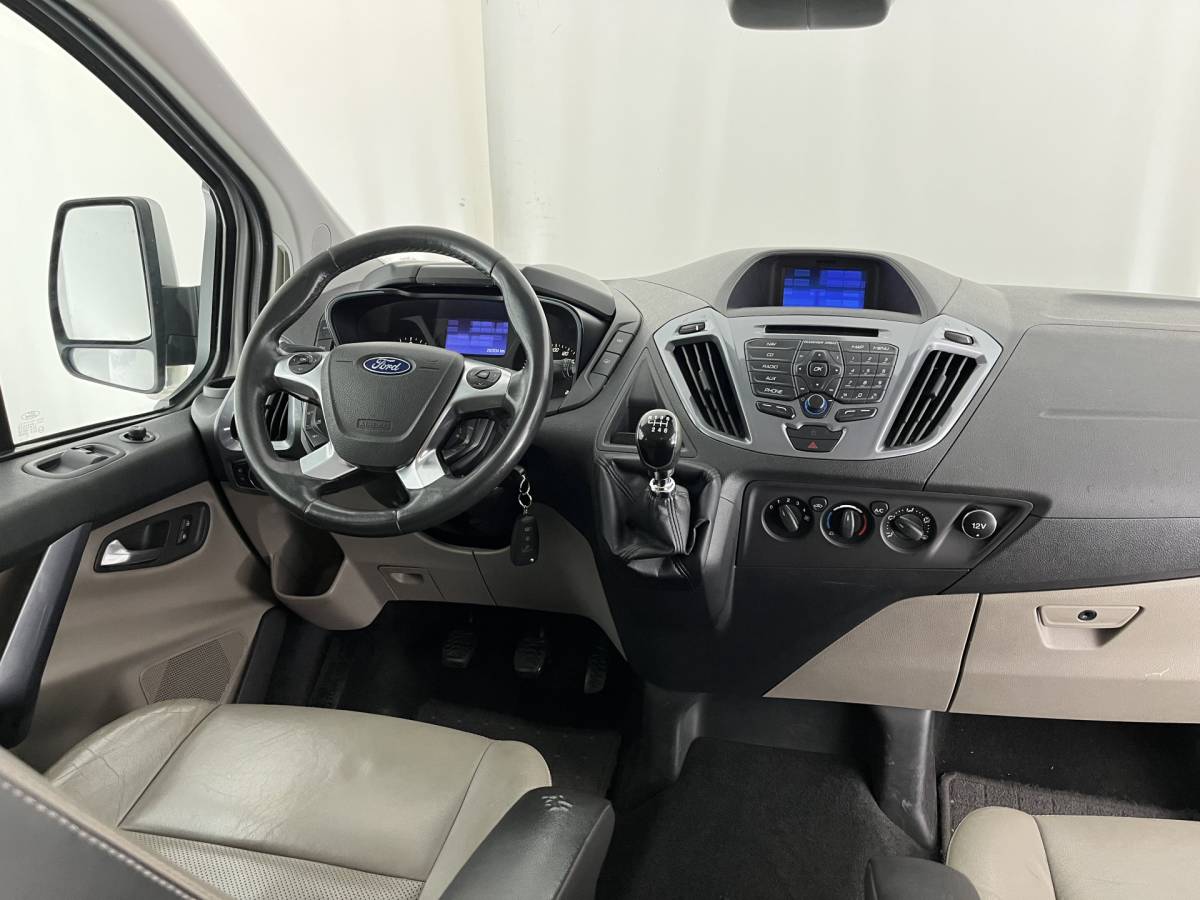 Ford Transit Custom Ford Transit Custom 290 2.2 TDCI L2H1 Limited DC *DUBBEL-CABINE | DUBBELE-SCHUIFDEUR | LEATHER | NAVI-FULLMAP | CAMERA | AIRCO | CRUISE | PDC | 16”ALU | TOWBAR*