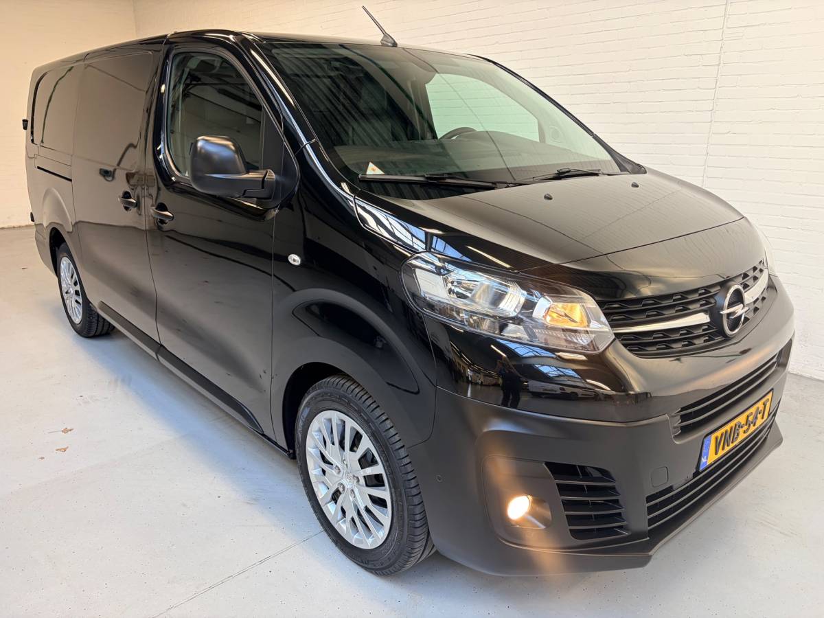Opel Vivaro Opel Vivaro Automaat 2.0 CDTI 144pk euro6 L3H1 Edition, 3persoons, Airco, CruiseControl, Navigatie, Trekhaak, Rijklaarprijs