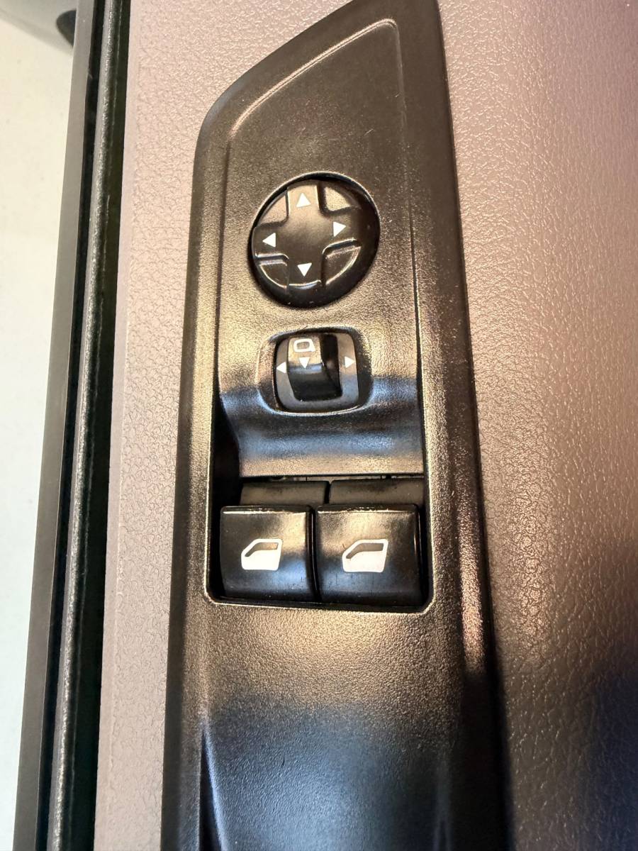 Opel Vivaro Opel Vivaro Automaat 2.0 CDTI 144pk euro6 L3H1 Edition, 3persoons, Airco, CruiseControl, Navigatie, Trekhaak, Rijklaarprijs