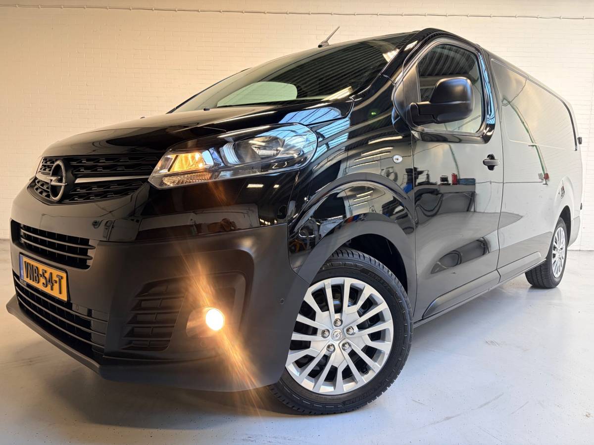 Opel Vivaro Opel Vivaro Automaat 2.0 CDTI 144pk euro6 L3H1 Edition, 3persoons, Airco, CruiseControl, Navigatie, Trekhaak, Rijklaarprijs