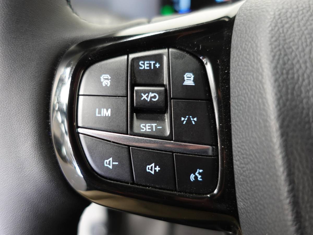 Ford Transit Custom Ford Transit Custom 300 2.0 TDCI L2H1 Trend Automaat Airco Navigatie Cruise