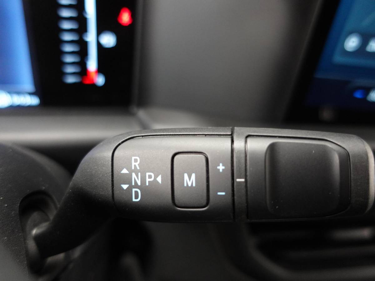 Ford Transit Custom Ford Transit Custom 300 2.0 TDCI L2H1 Trend Automaat Airco Navigatie Cruise