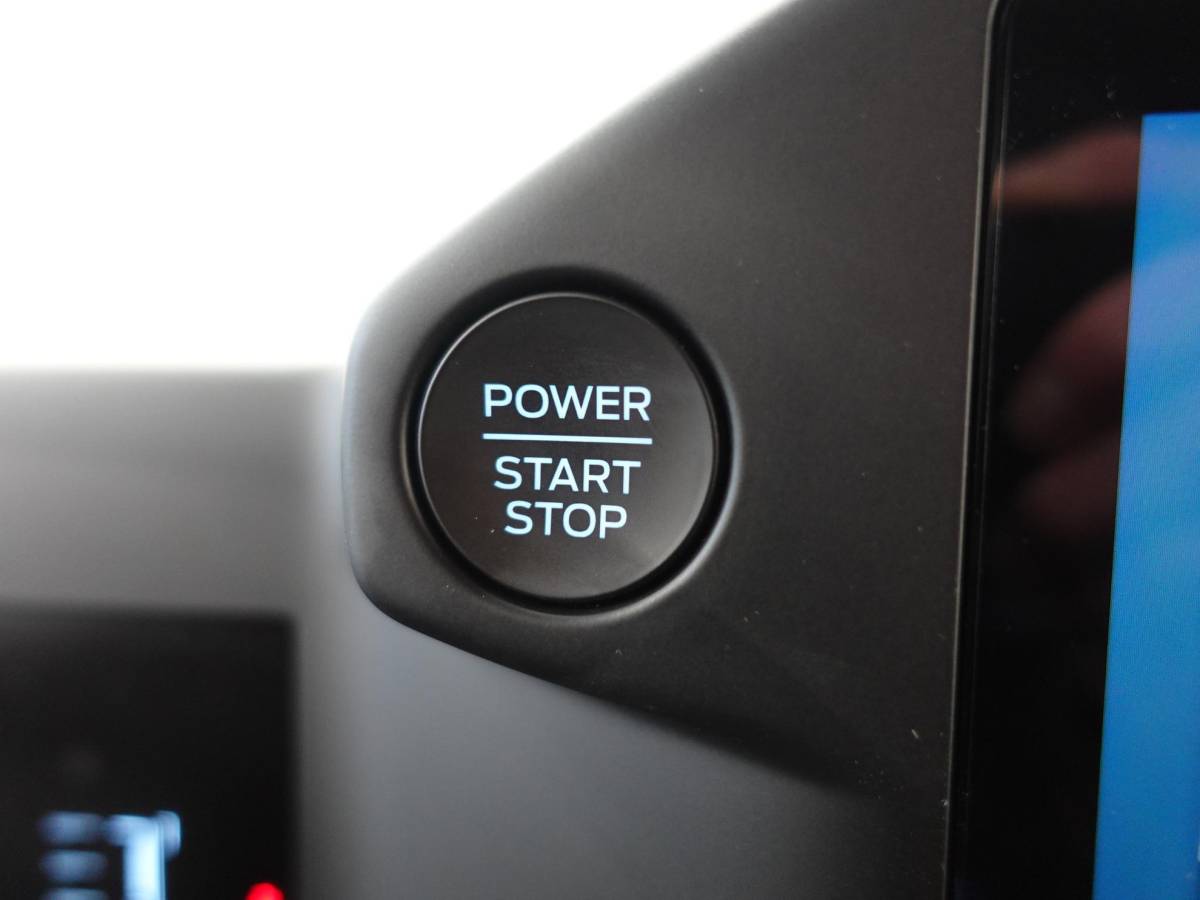 Ford Transit Custom Ford Transit Custom 300 2.0 TDCI L2H1 Trend Automaat Airco Navigatie Cruise