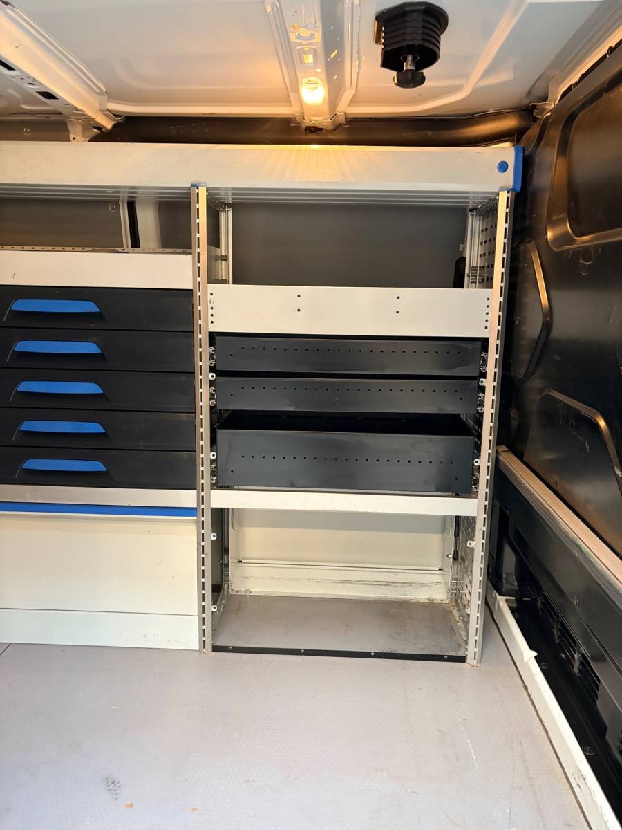 Ford Transit Custom Ford Transit Custom Servicewagen 320 2.0 TDCI euro6 L2H1 Trend 3Persoons, 2xSchuifdeur, Sortimo, Trekhaak, RIJKLAARPRIJS!
