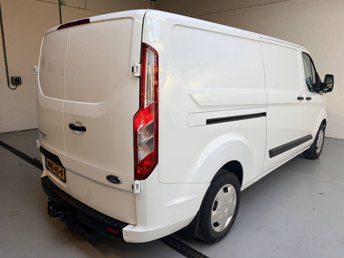 Ford Transit Custom Ford Transit Custom Servicewagen 320 2.0 TDCI euro6 L2H1 Trend 3Persoons, 2xSchuifdeur, Sortimo, Trekhaak, RIJKLAARPRIJS!