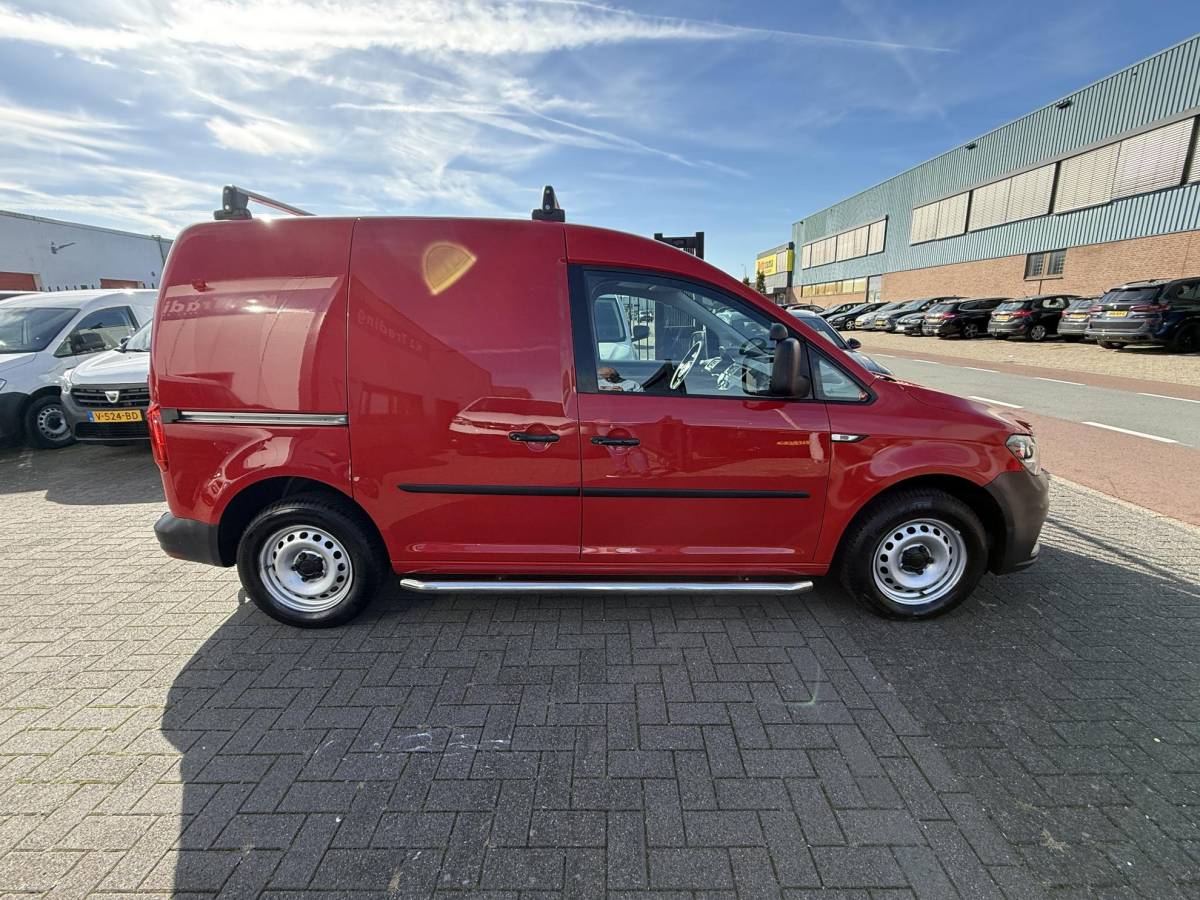 Volkswagen Caddy Volkswagen Caddy 2.0 TDI L1H1 BMT Trendline Euro-6 Airco Carplay