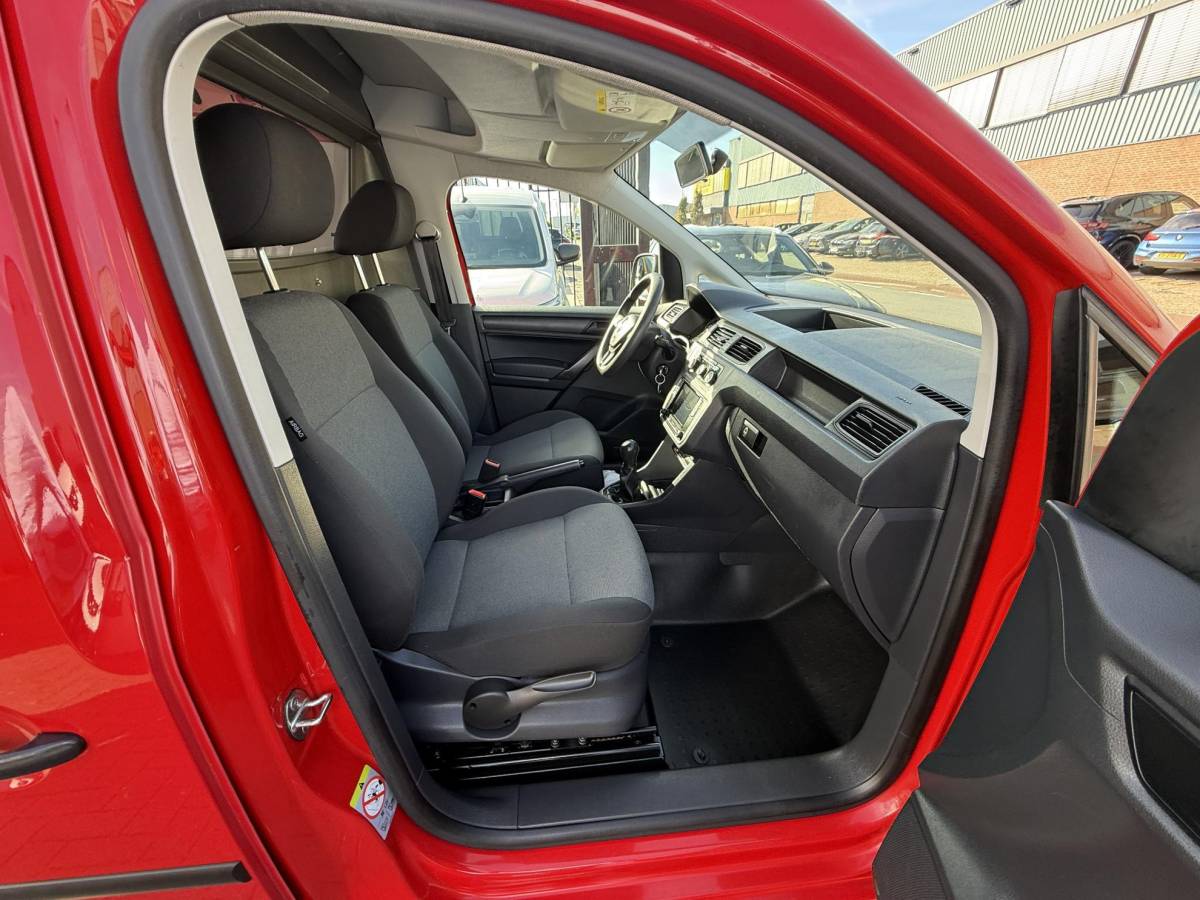 Volkswagen Caddy Volkswagen Caddy 2.0 TDI L1H1 BMT Trendline Euro-6 Airco Carplay