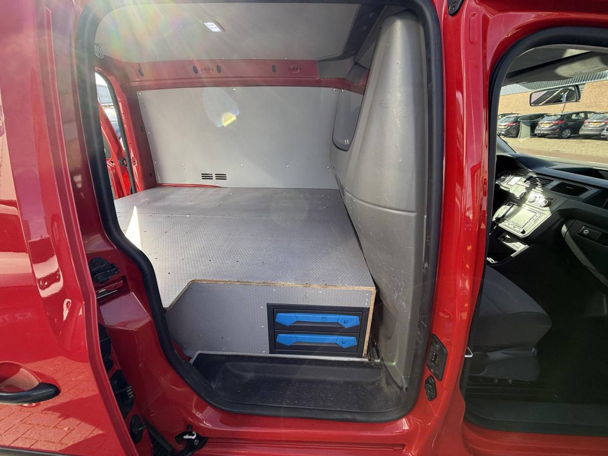 Volkswagen Caddy Volkswagen Caddy 2.0 TDI L1H1 BMT Trendline Euro-6 Airco Carplay