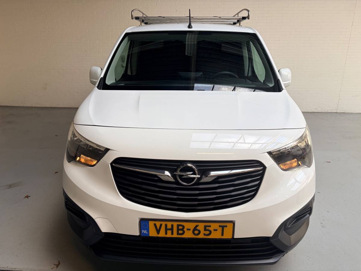 Opel Combo Opel Combo 1.5D 102pk euro6 L1H1 Edition, Imperiaal, Kasten, Trekhaak, Airco, Navigatie, CruiseControl, RIJKLAARPRIJS!