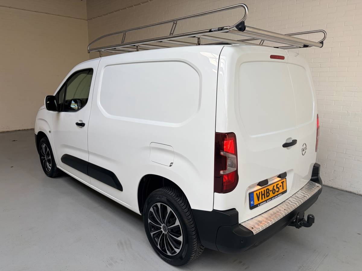 Opel Combo Opel Combo 1.5D 102pk euro6 L1H1 Edition, Imperiaal, Kasten, Trekhaak, Airco, Navigatie, CruiseControl, RIJKLAARPRIJS!