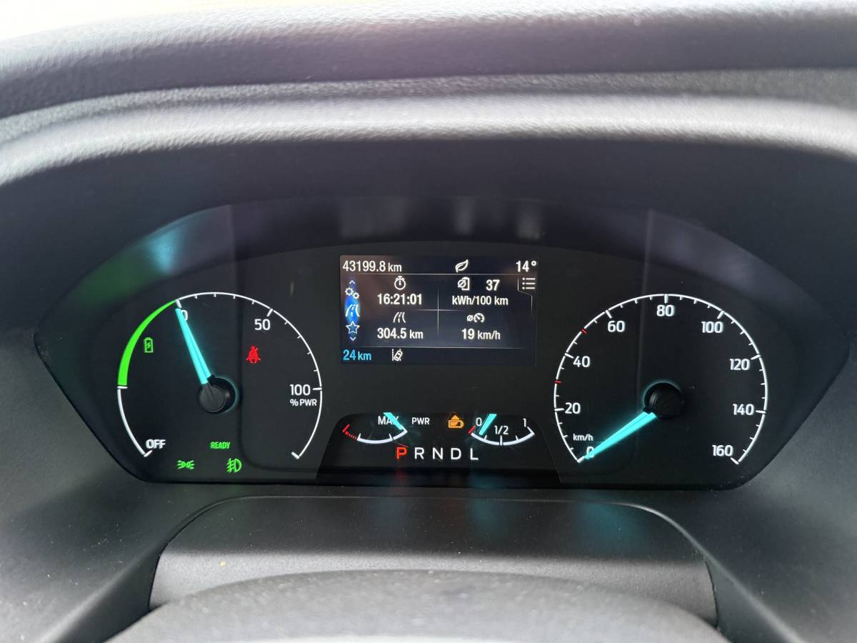 Ford E-Transit Ford e-Transit e-Transit 68kWh 184PK
