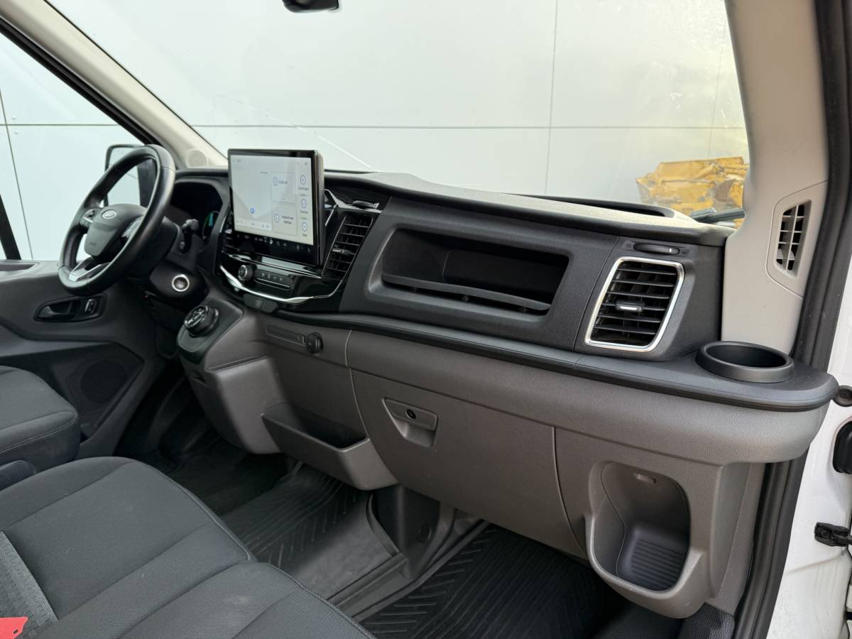 Ford E-Transit Ford e-Transit e-Transit 68kWh 184PK