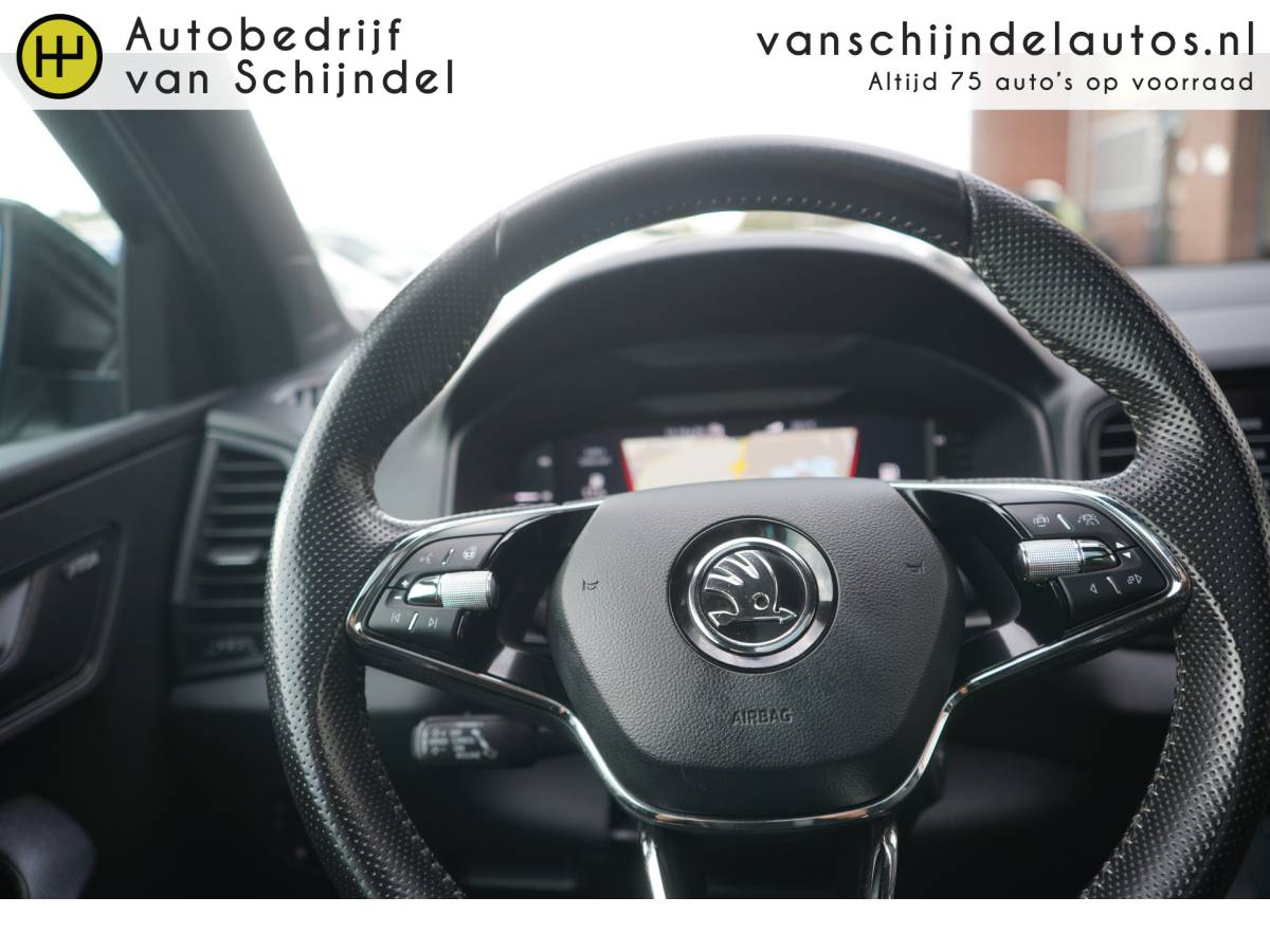 Škoda Karoq ŠKODA Karoq 1.5 TSI ACT 150PK SPORTLINE BUSINESS VOL LUXE PANORAMADAK ZWARTE HEMEL CAMERA STOEL+STUURVERWARMING ADAPTIEVE CRUISE ANDROID/APPLECARPLAY NAVI CLIMA PDC V+A BLUETOOTH 18INCH ENZ…