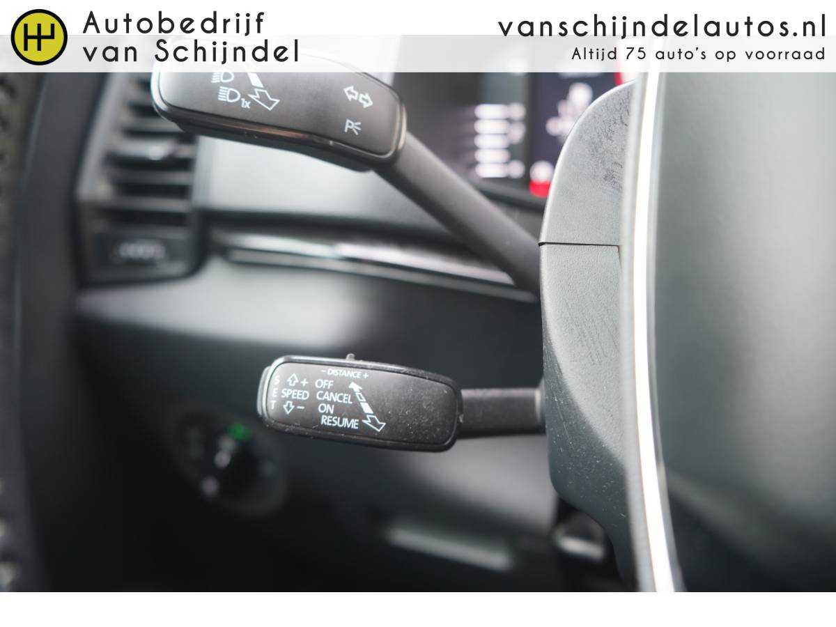 Škoda Karoq ŠKODA Karoq 1.5 TSI ACT 150PK SPORTLINE BUSINESS VOL LUXE PANORAMADAK ZWARTE HEMEL CAMERA STOEL+STUURVERWARMING ADAPTIEVE CRUISE ANDROID/APPLECARPLAY NAVI CLIMA PDC V+A BLUETOOTH 18INCH ENZ…