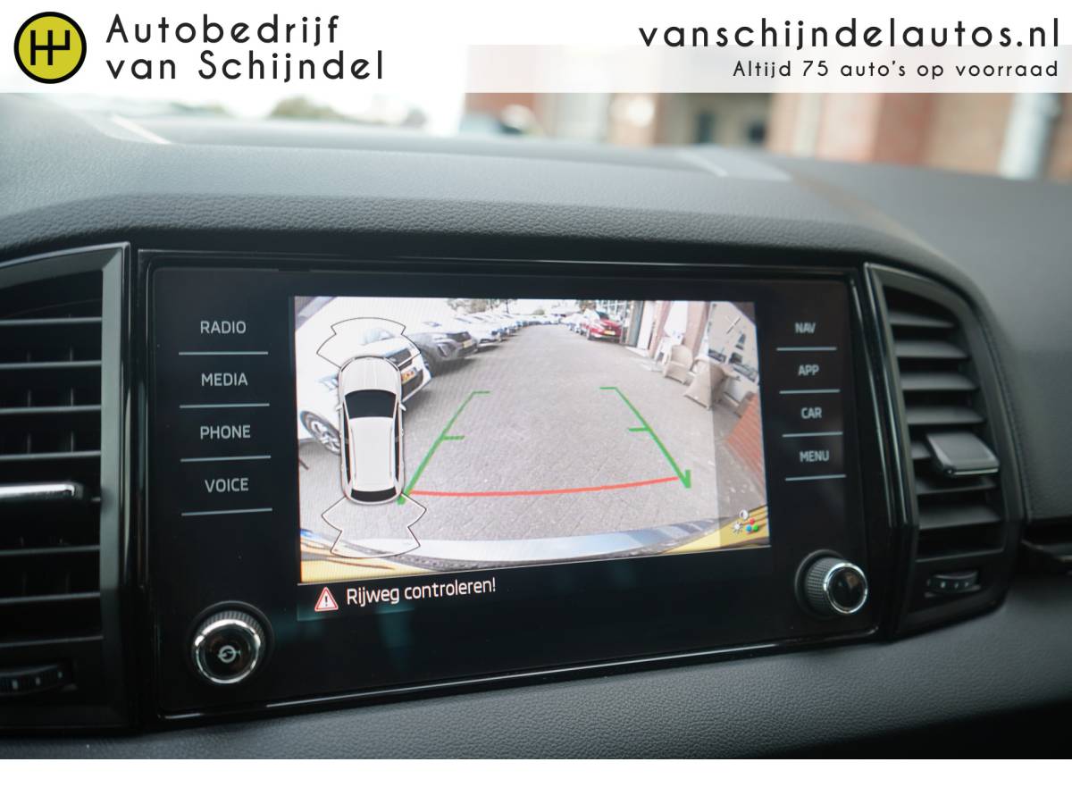 Škoda Karoq ŠKODA Karoq 1.5 TSI ACT 150PK SPORTLINE BUSINESS VOL LUXE PANORAMADAK ZWARTE HEMEL CAMERA STOEL+STUURVERWARMING ADAPTIEVE CRUISE ANDROID/APPLECARPLAY NAVI CLIMA PDC V+A BLUETOOTH 18INCH ENZ…