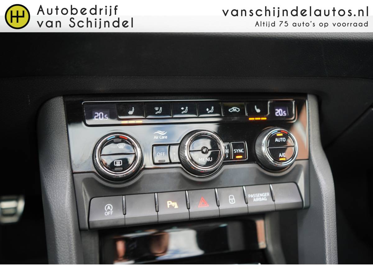 Škoda Karoq ŠKODA Karoq 1.5 TSI ACT 150PK SPORTLINE BUSINESS VOL LUXE PANORAMADAK ZWARTE HEMEL CAMERA STOEL+STUURVERWARMING ADAPTIEVE CRUISE ANDROID/APPLECARPLAY NAVI CLIMA PDC V+A BLUETOOTH 18INCH ENZ…
