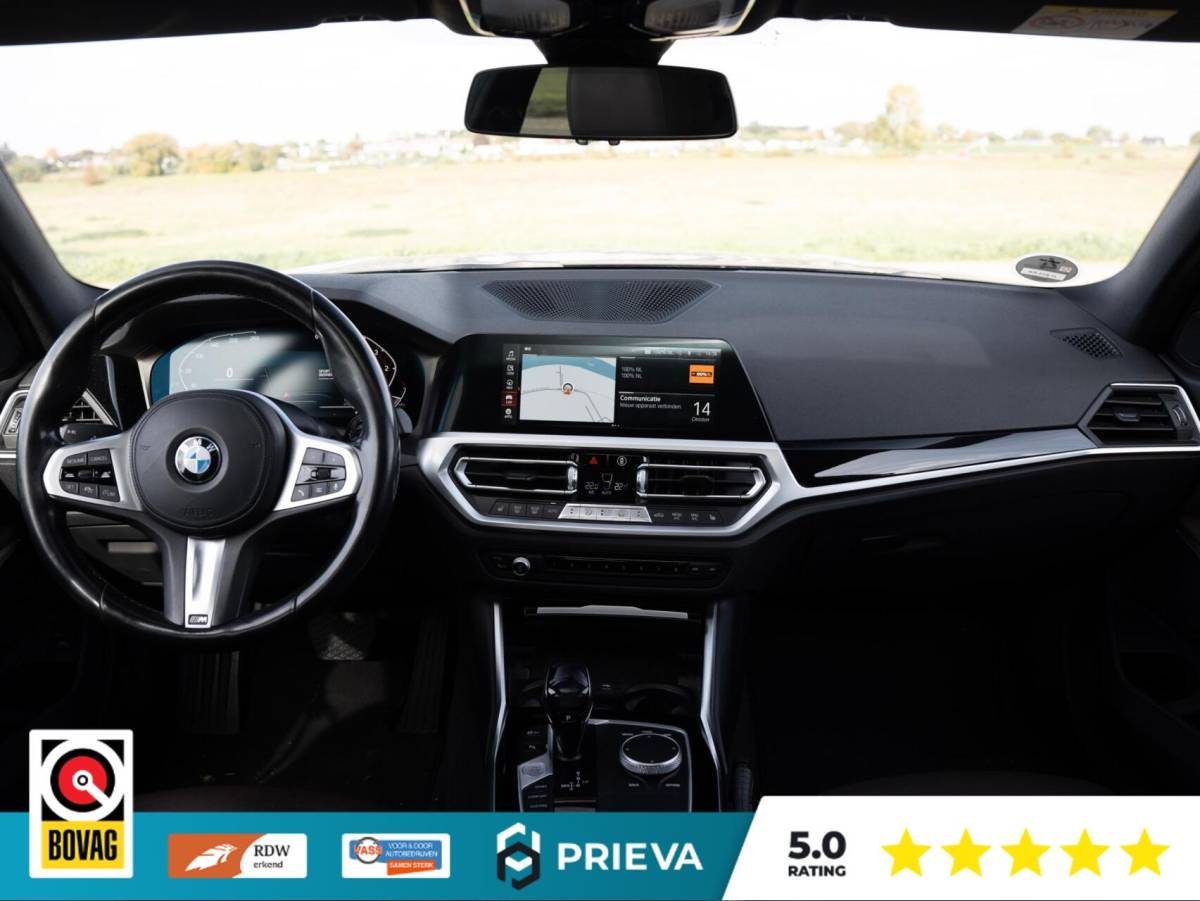 BMW 3 Serie BMW 3-serie Touring 320d High Executive | Panoramadak | Vernasca leder | Camera