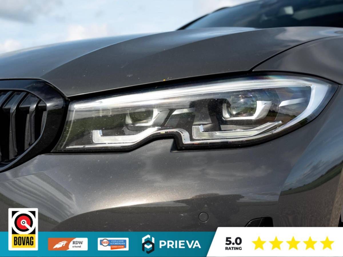 BMW 3 Serie BMW 3-serie Touring 320d High Executive | Panoramadak | Vernasca leder | Camera