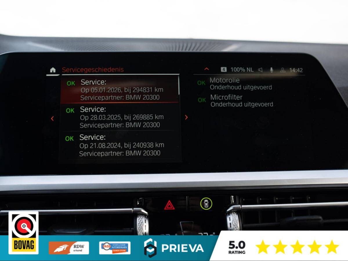 BMW 3 Serie BMW 3-serie Touring 320d High Executive | Panoramadak | Vernasca leder | Camera