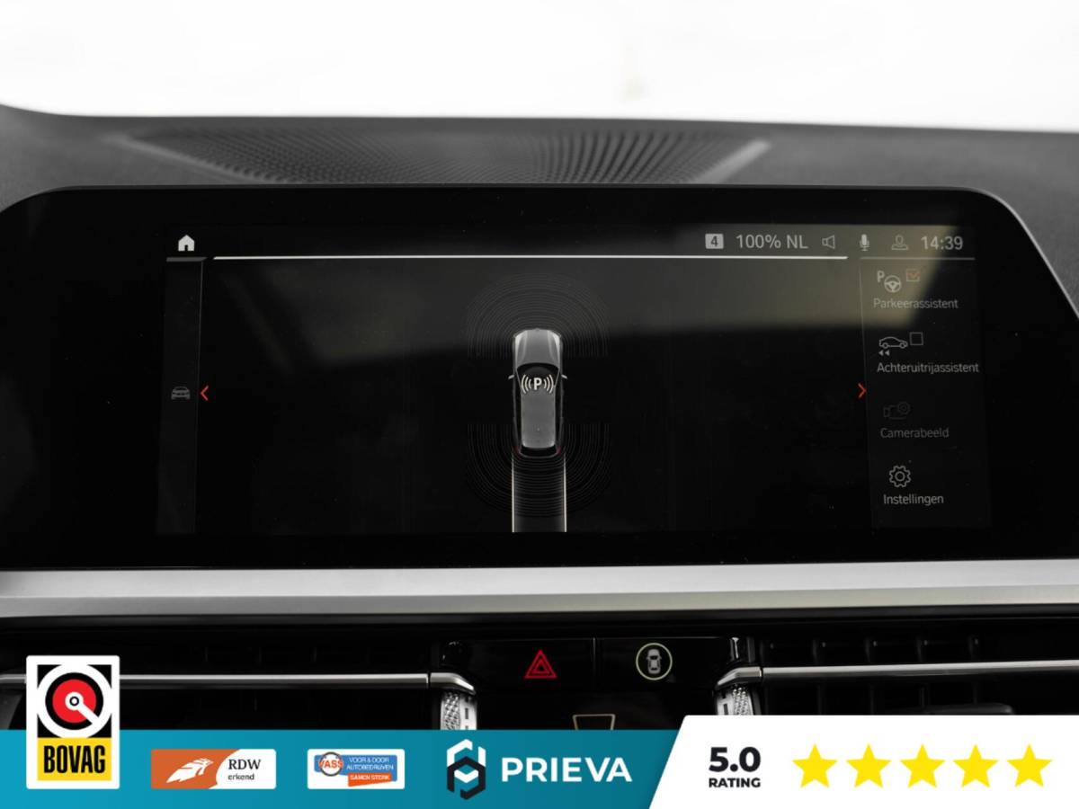 BMW 3 Serie BMW 3-serie Touring 320d High Executive | Panoramadak | Vernasca leder | Camera