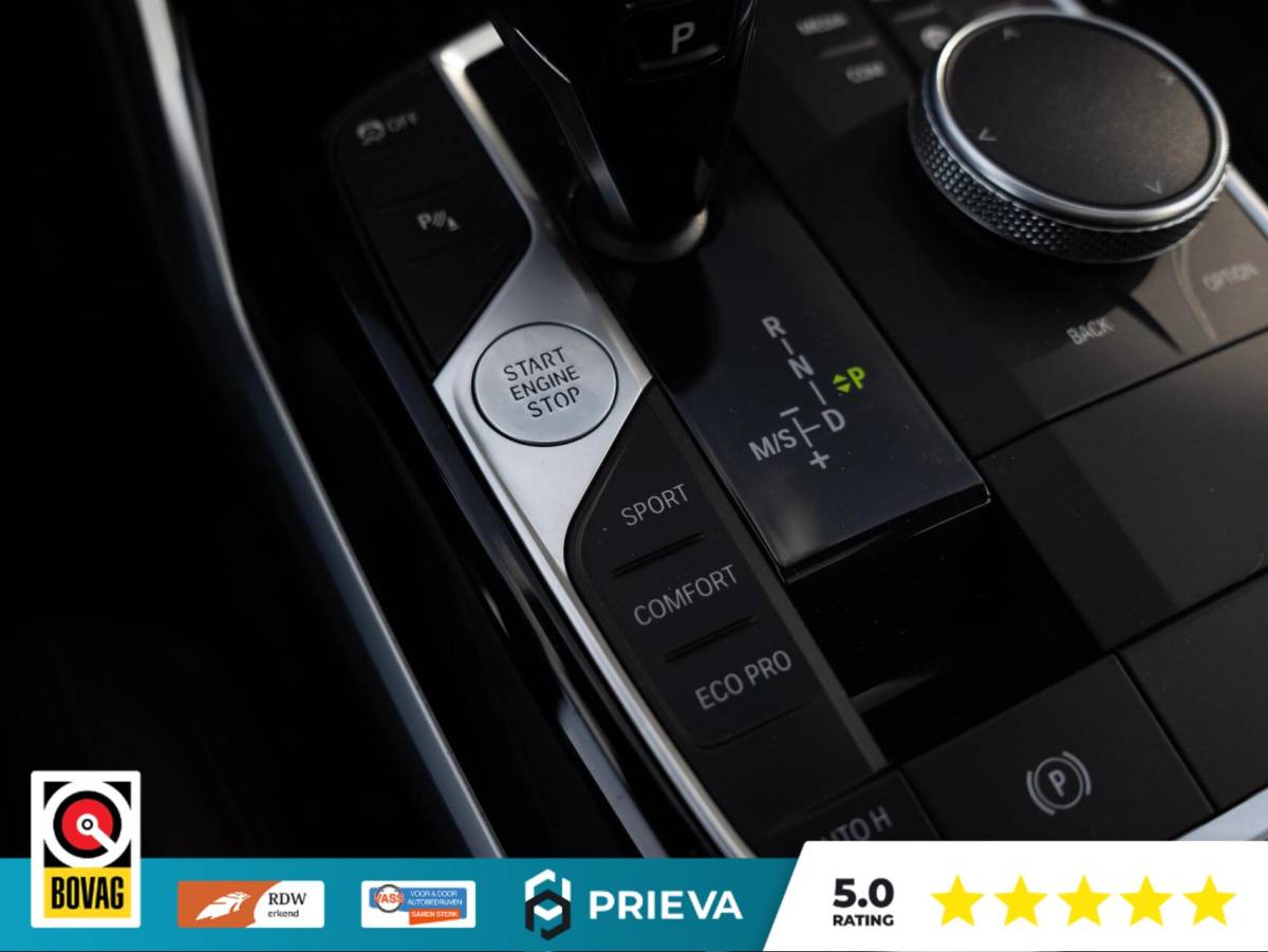 BMW 3 Serie BMW 3-serie Touring 320d High Executive | Panoramadak | Vernasca leder | Camera