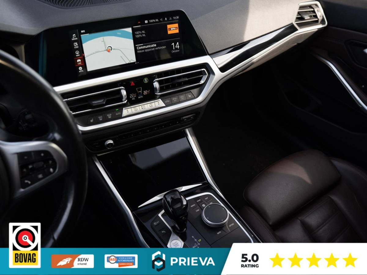 BMW 3 Serie BMW 3-serie Touring 320d High Executive | Panoramadak | Vernasca leder | Camera