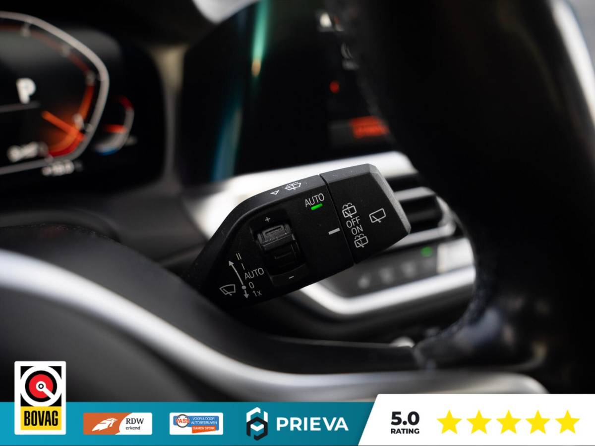 BMW 3 Serie BMW 3-serie Touring 320d High Executive | Panoramadak | Vernasca leder | Camera