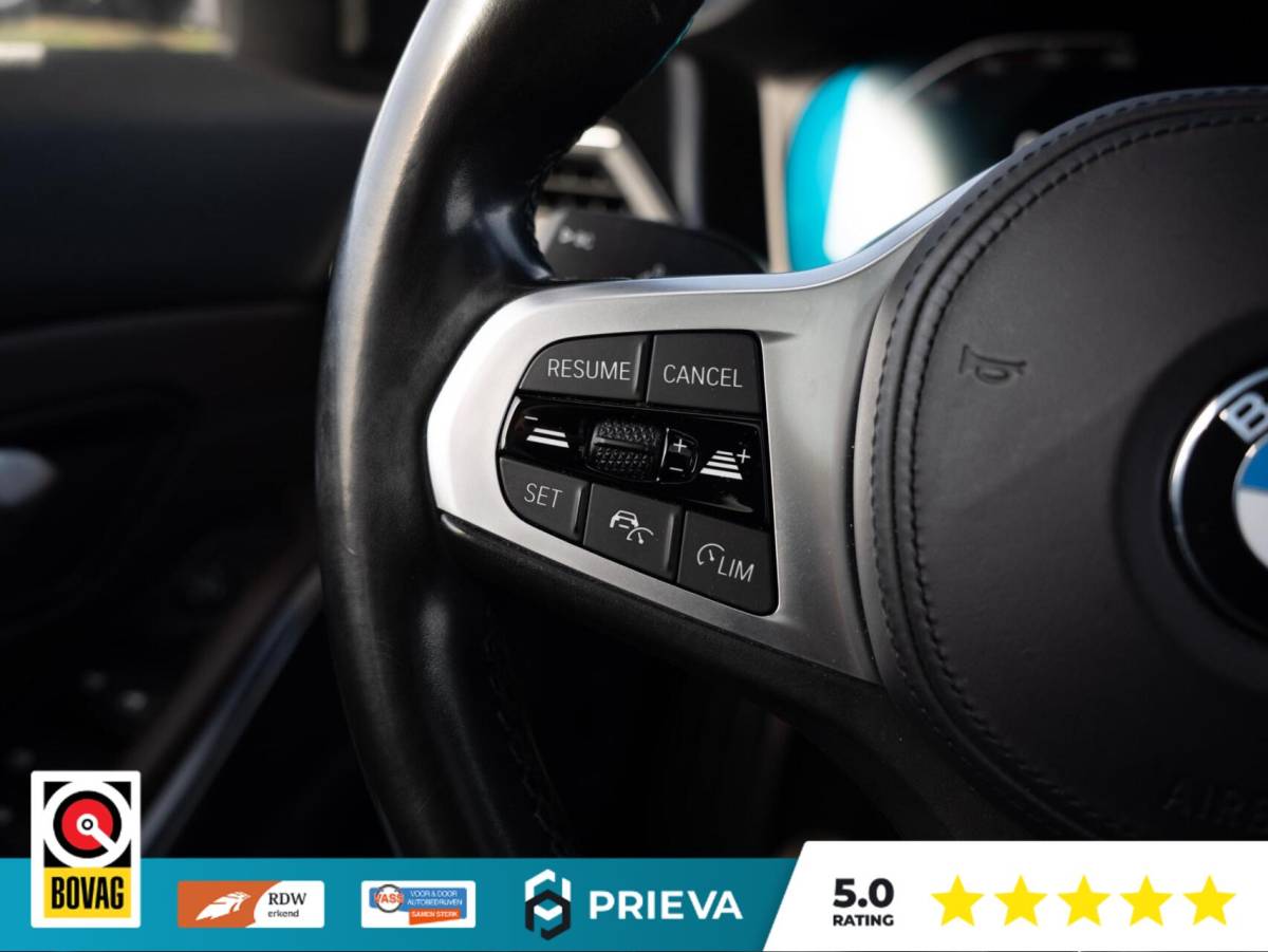 BMW 3 Serie BMW 3-serie Touring 320d High Executive | Panoramadak | Vernasca leder | Camera