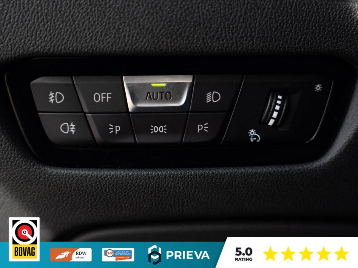 BMW 3 Serie BMW 3-serie Touring 320d High Executive | Panoramadak | Vernasca leder | Camera