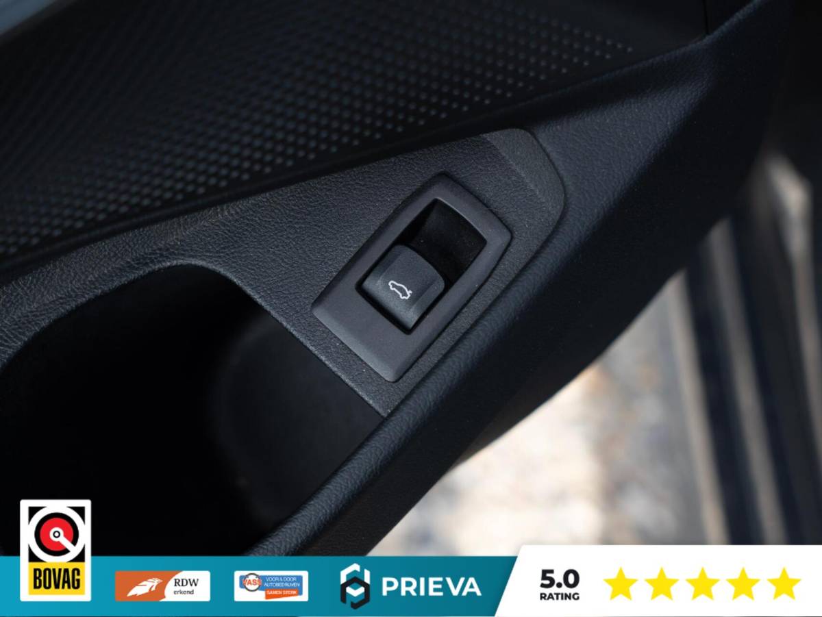 BMW 3 Serie BMW 3-serie Touring 320d High Executive | Panoramadak | Vernasca leder | Camera