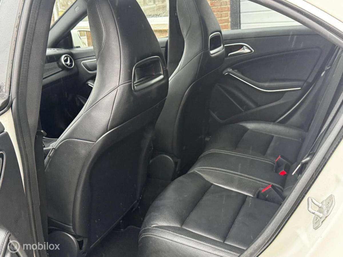 Mercedes-Benz CLA Mercedes CLA klasse 200 AUT LEDER/PANO/AIRCO/CRUISE/NAVI