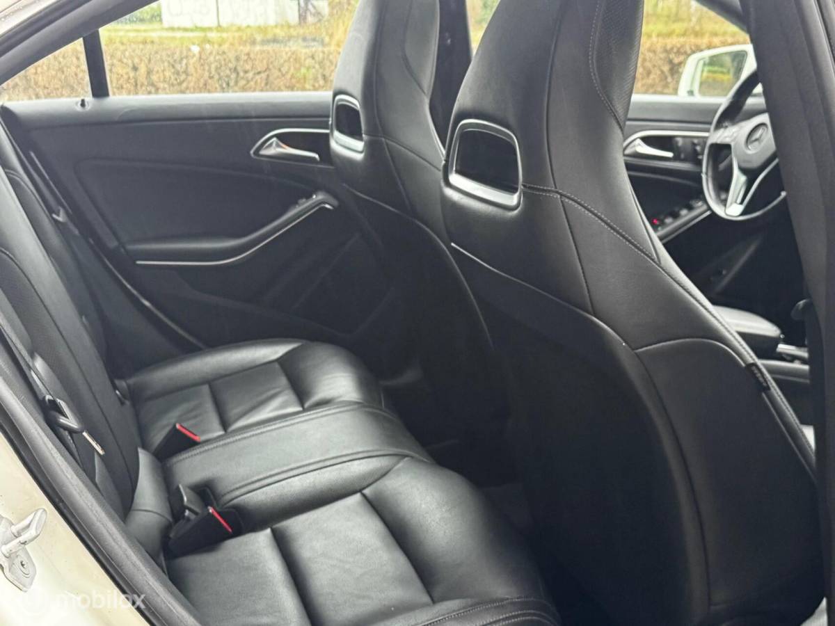 Mercedes-Benz CLA Mercedes CLA klasse 200 AUT LEDER/PANO/AIRCO/CRUISE/NAVI