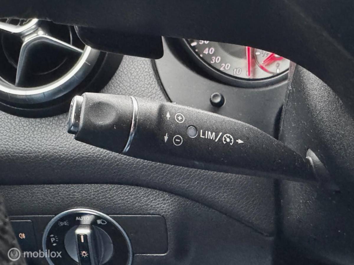Mercedes-Benz CLA Mercedes CLA klasse 200 AUT LEDER/PANO/AIRCO/CRUISE/NAVI