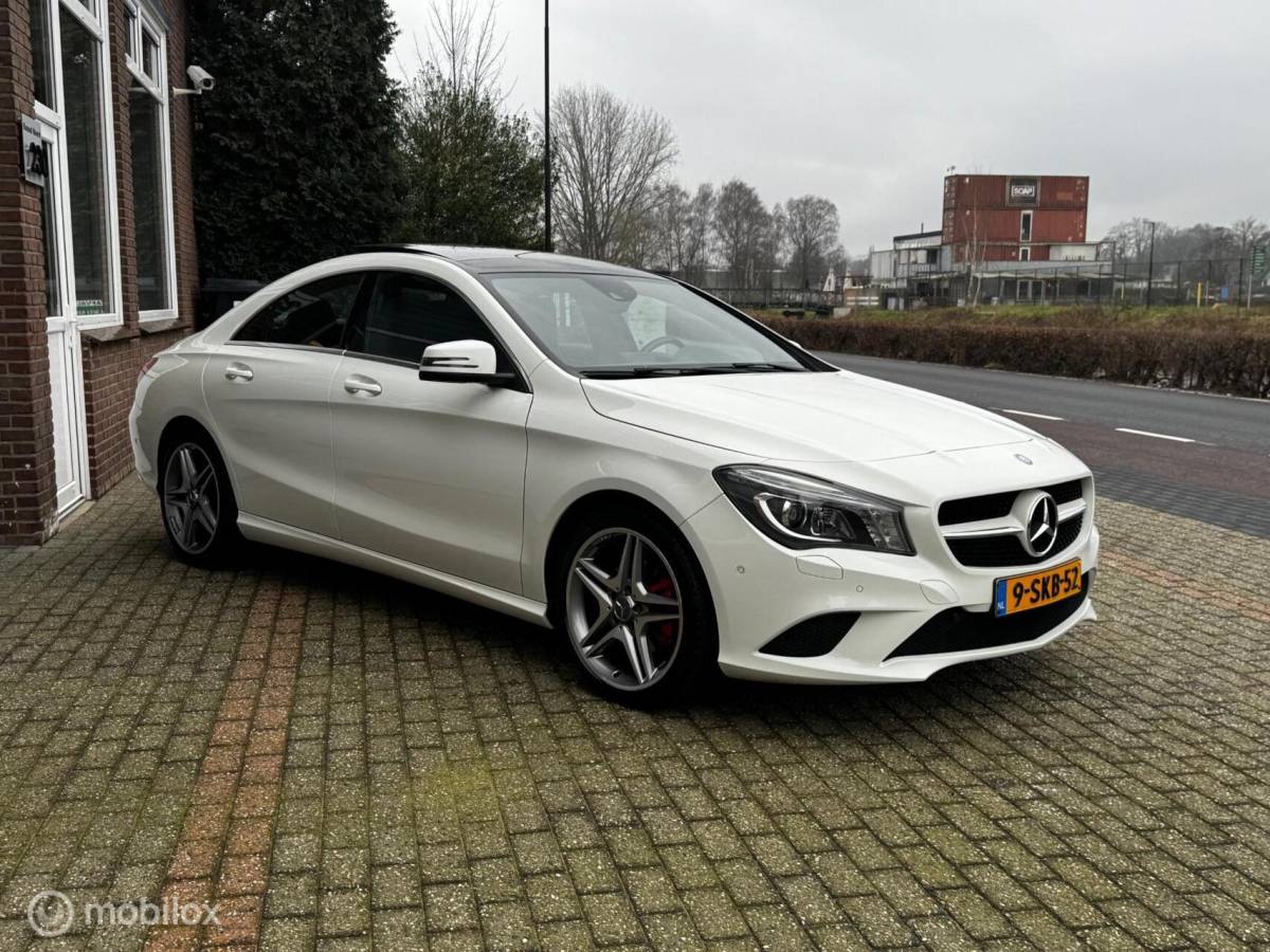 Mercedes-Benz CLA Mercedes CLA klasse 200 AUT LEDER/PANO/AIRCO/CRUISE/NAVI