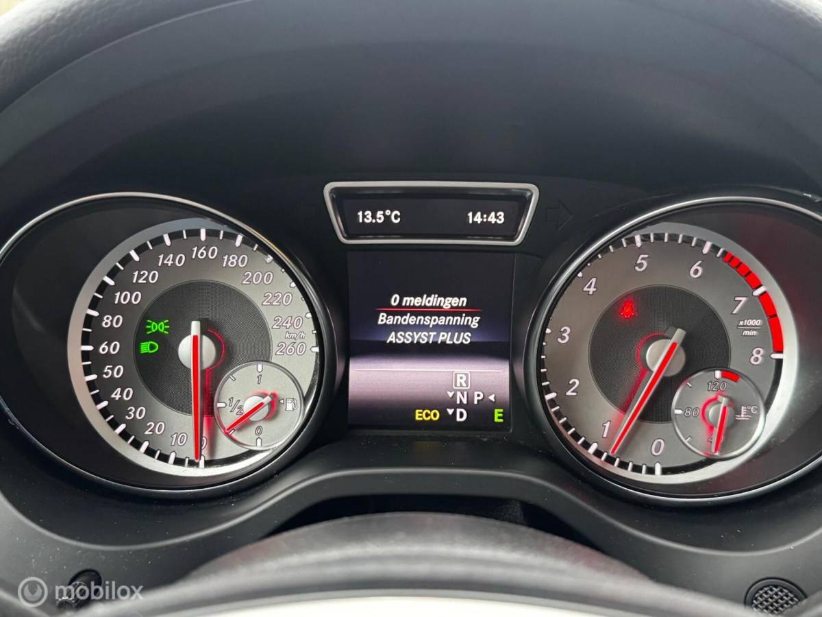 Mercedes-Benz CLA Mercedes CLA klasse 200 AUT LEDER/PANO/AIRCO/CRUISE/NAVI