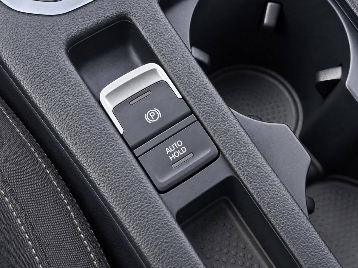 Volkswagen Passat Volkswagen Passat Variant 1.6 TDI Comfortline | Climate controle | Cruise controle | Bluetooth | Parkeersensoren | Dakdragers | Navigatie | Draadloze telefoonlader | Elektrische ramen | 16 Inch LMV |