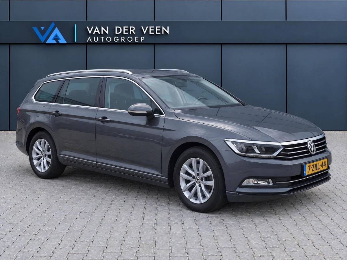 Volkswagen Passat Volkswagen Passat Variant 1.6 TDI Comfortline | Climate controle | Cruise controle | Bluetooth | Parkeersensoren | Dakdragers | Navigatie | Draadloze telefoonlader | Elektrische ramen | 16 Inch LMV |