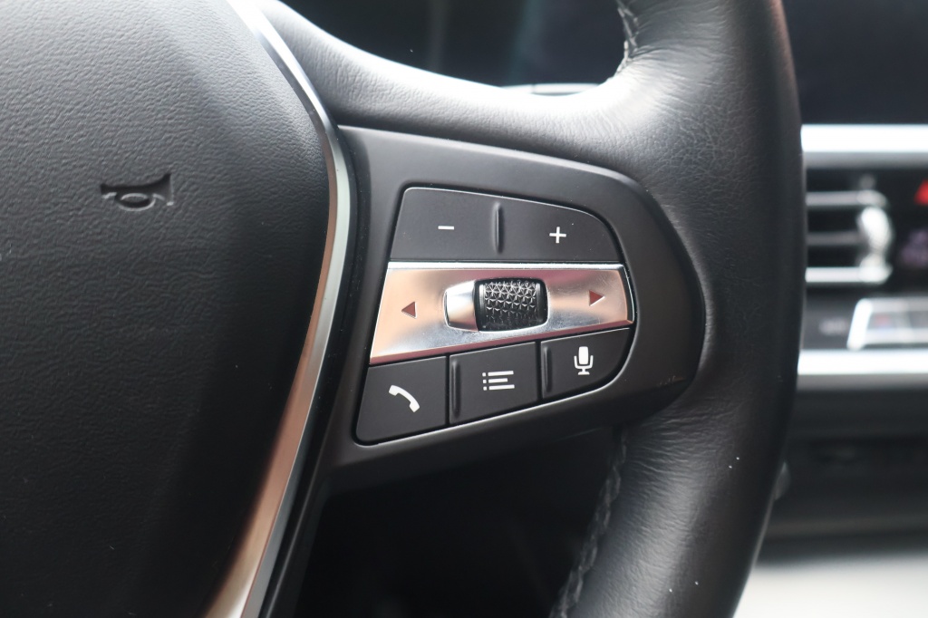 BMW 3 Serie BMW 3-Serie Touring (G21) 330e 292pk Aut | Harman/Kardon | Cruise | Carplay | Keyless | Stoelverwarming