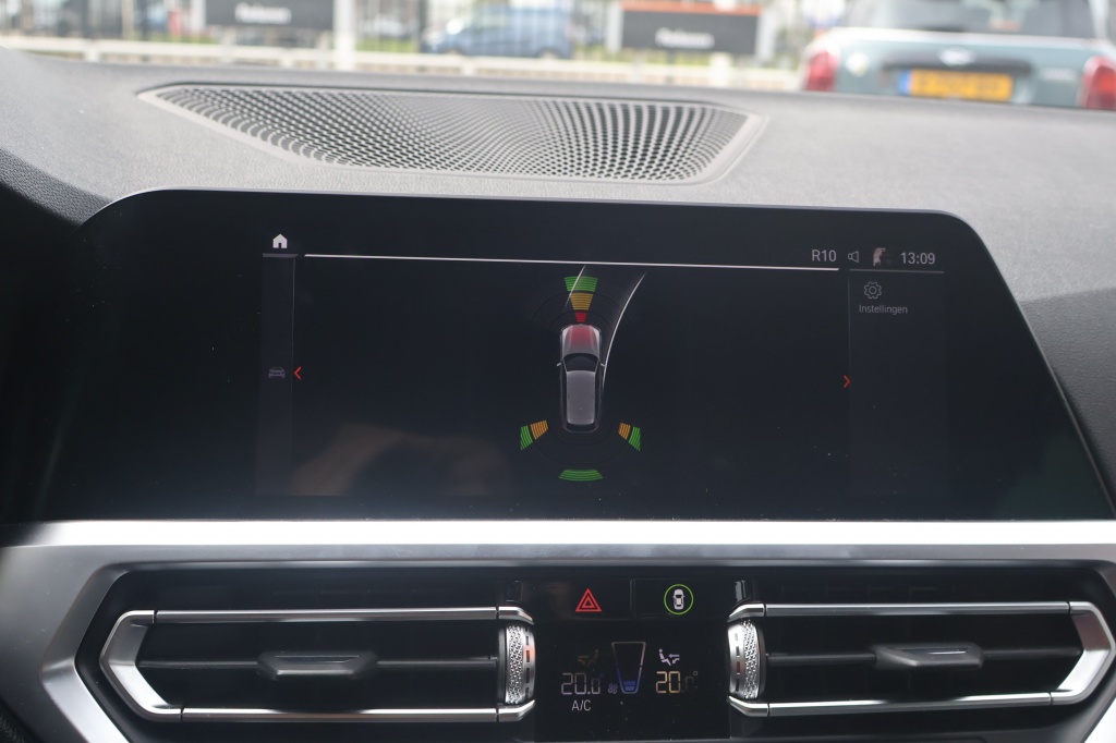 BMW 3 Serie BMW 3-Serie Touring (G21) 330e 292pk Aut | Harman/Kardon | Cruise | Carplay | Keyless | Stoelverwarming