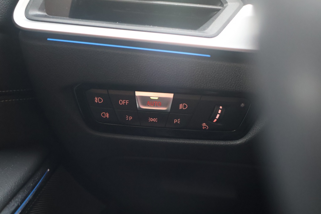 BMW 3 Serie BMW 3-Serie Touring (G21) 330e 292pk Aut | Harman/Kardon | Cruise | Carplay | Keyless | Stoelverwarming